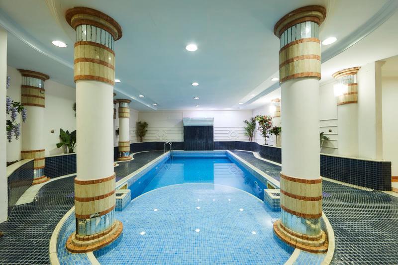 Hotel Florenca Luanda Bagian luar foto