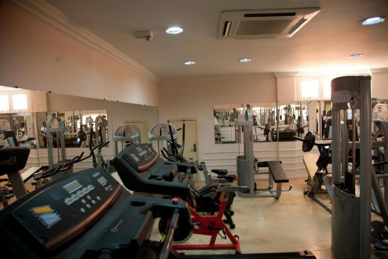 Hotel Florenca Luanda Bagian luar foto