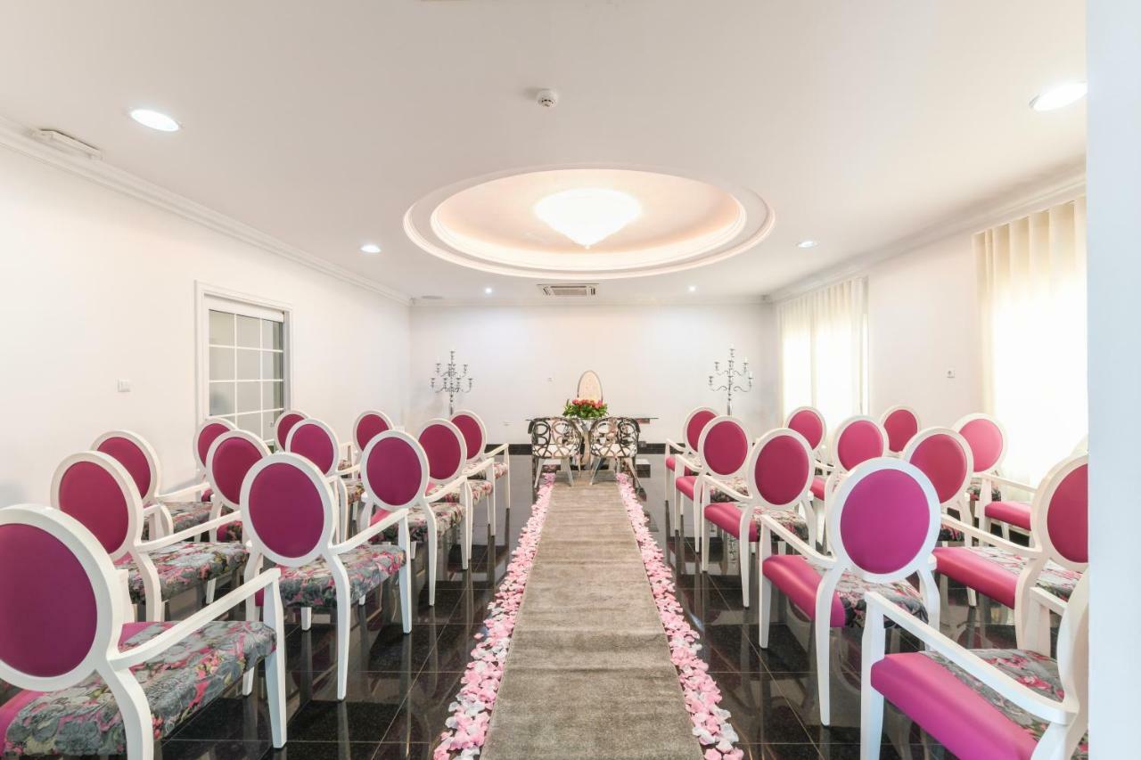 Hotel Florenca Luanda Bagian luar foto