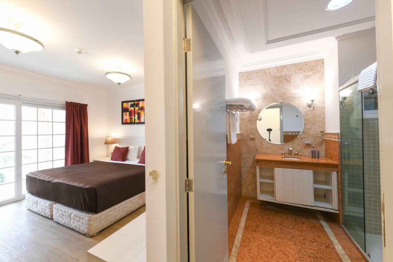 Hotel Florenca Luanda Bagian luar foto